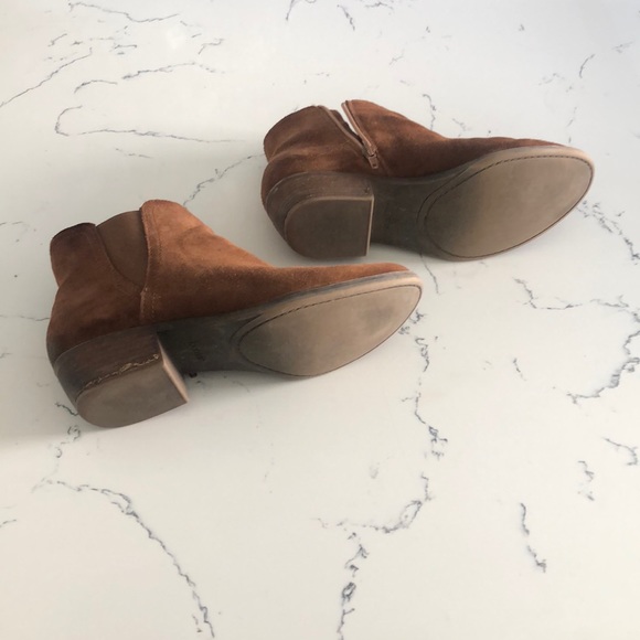 tan boots - Picture 4 of 4